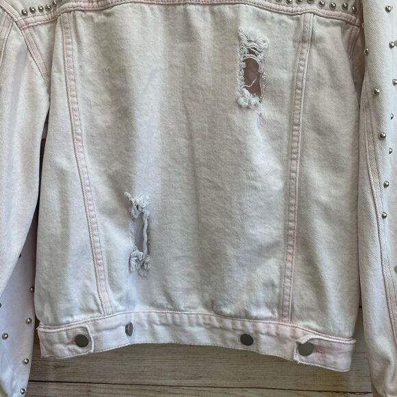 POL DISTRESSED AND STUDDED JEAN JACKET IN PINK - Picture 11 of 14
